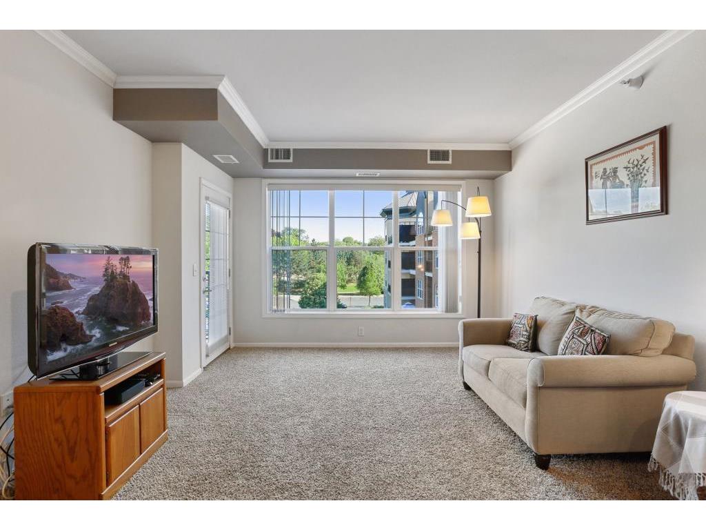 1800 Graham Avenue #305 Saint Paul MN 55116 5570308 image1