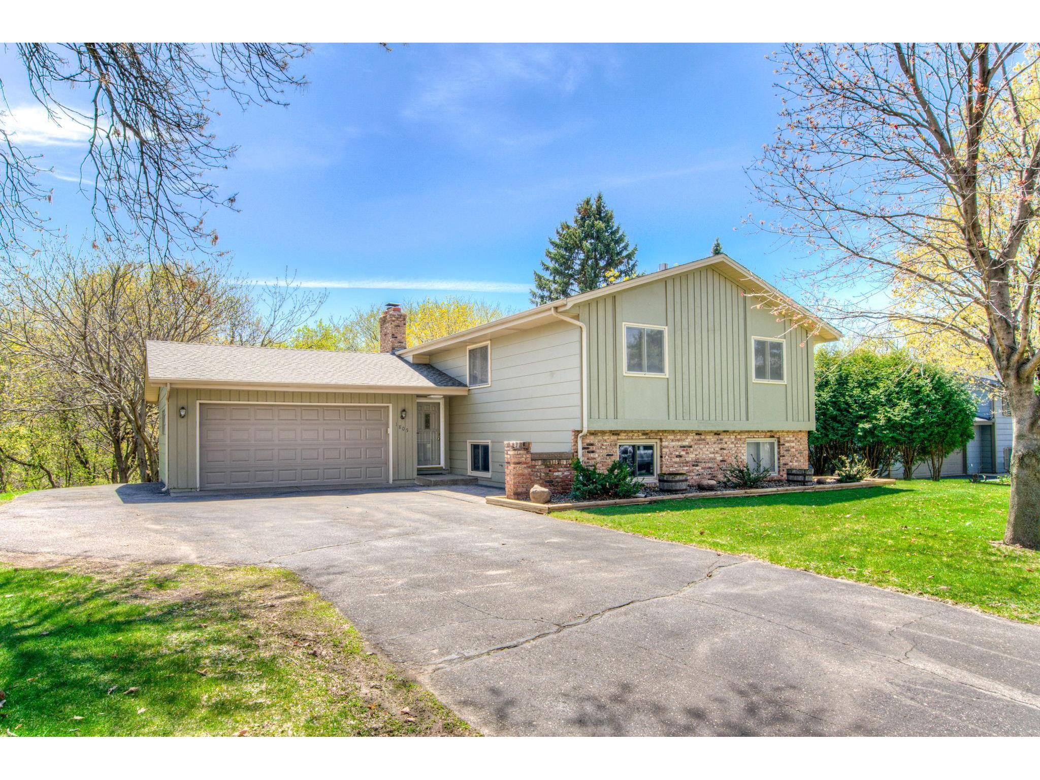 1805 Skyline Drive S Burnsville MN 55337 5748878 image1