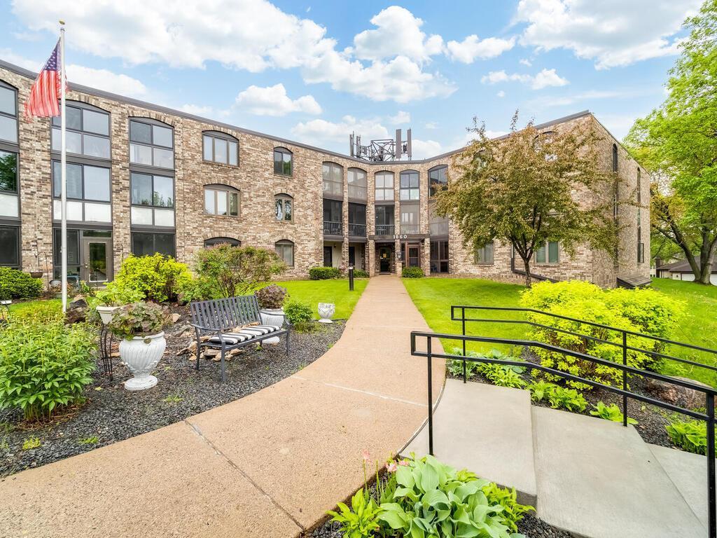1860 Eagle Ridge Drive #103W Mendota Heights MN 55118 5758728 image1