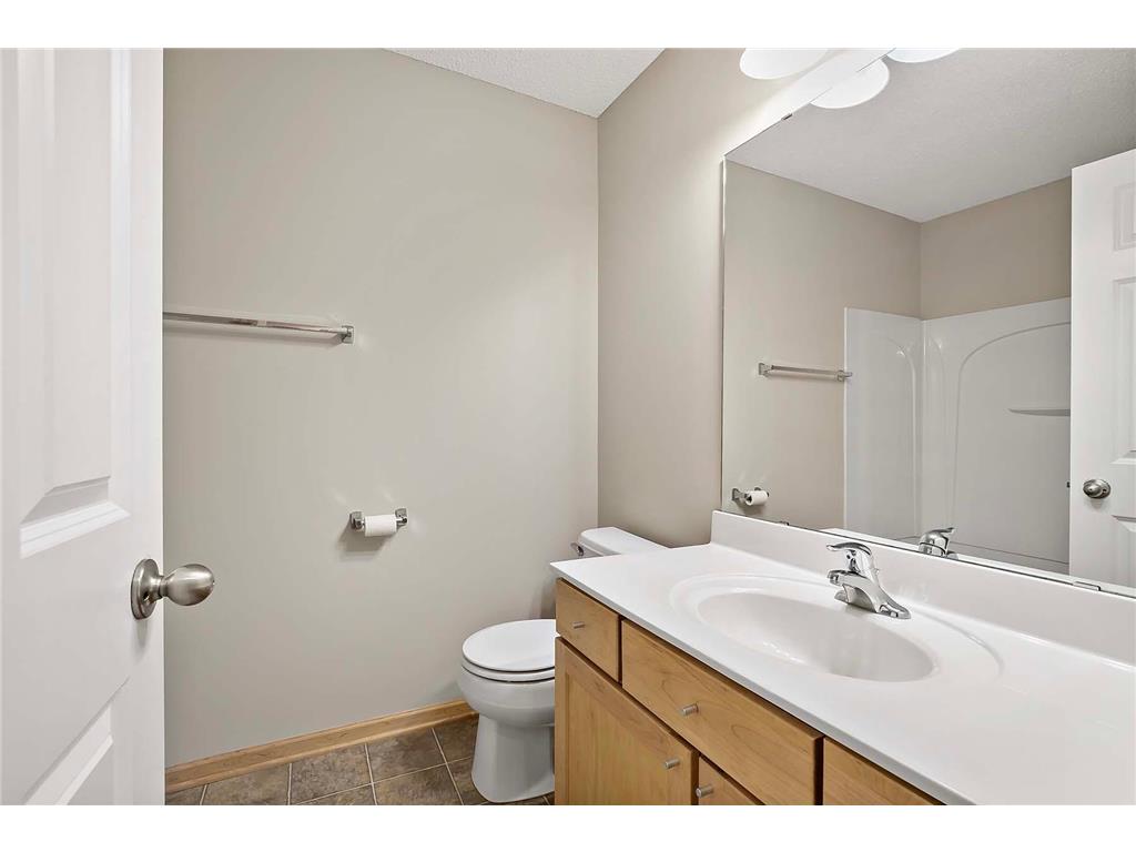 1862 Colonial Lane #4 Chanhassen MN 55317 6588837 image17