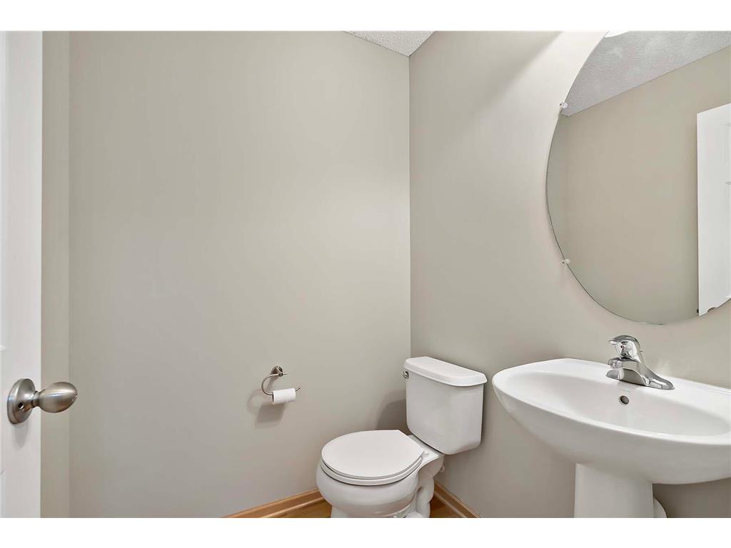 1862 Colonial Lane #4 Chanhassen MN 55317 6588837 image8