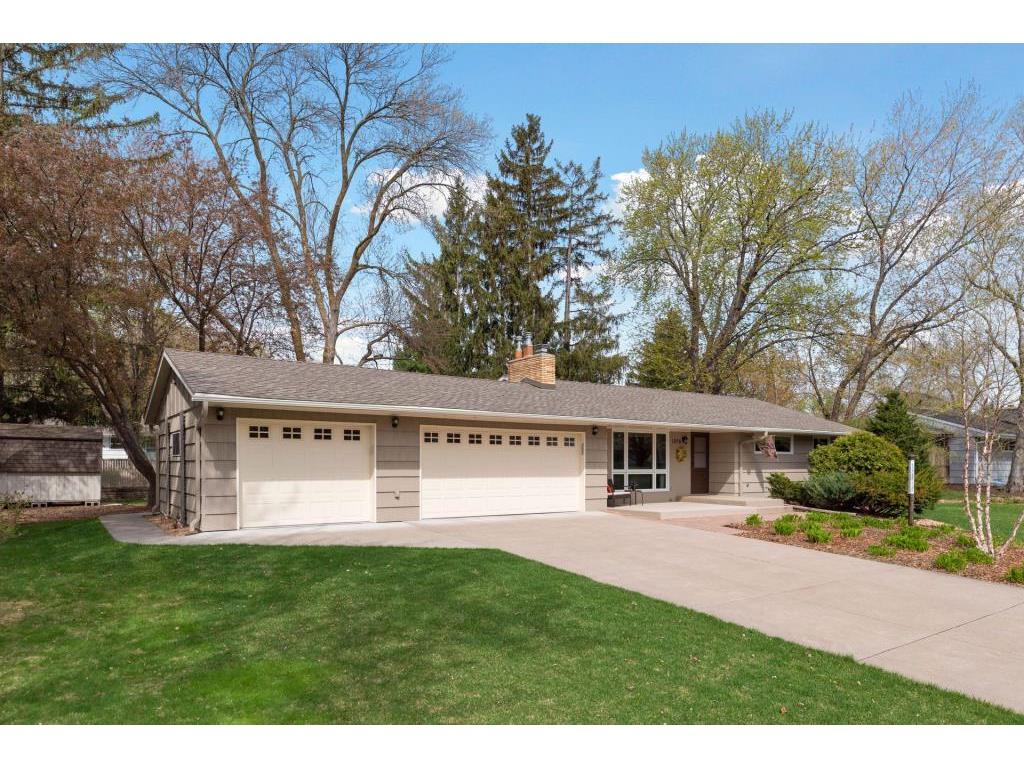 1876 Draper Drive Roseville MN 55113 5558471 image1