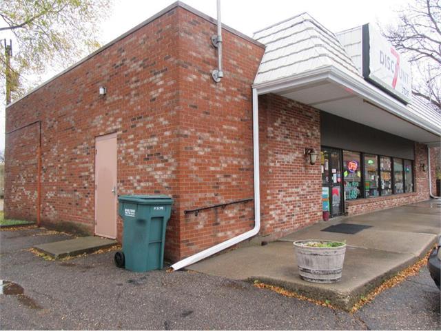 1909 Lexington Avenue N Roseville MN 55113