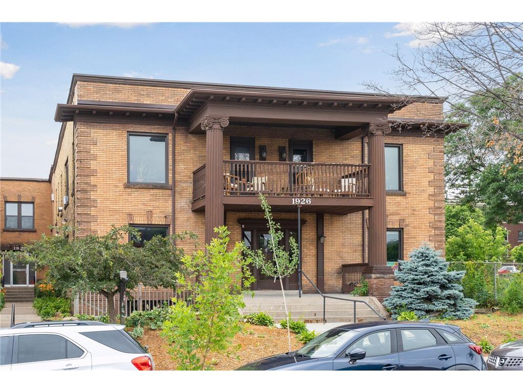 1926 Aldrich Avenue S #A201 Minneapolis MN 55403 6477951 image1