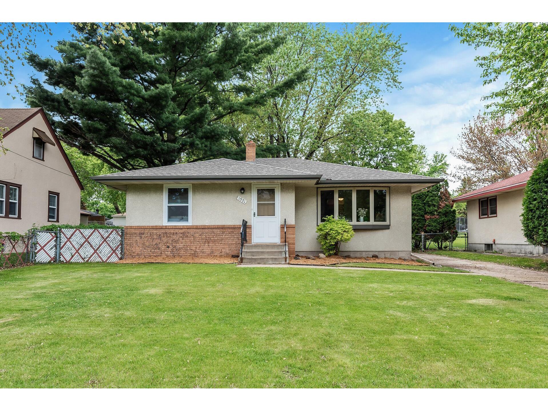 1971 Margaret Street N North Saint Paul MN 55109 5759567 image1