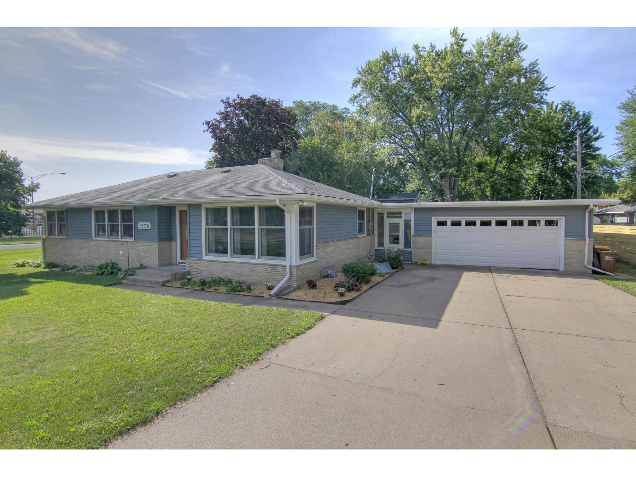 1976 County Road E E White Bear Lake MN 55110 5637108 image1