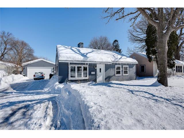 1978 Polaris Place North Saint Paul MN 55109