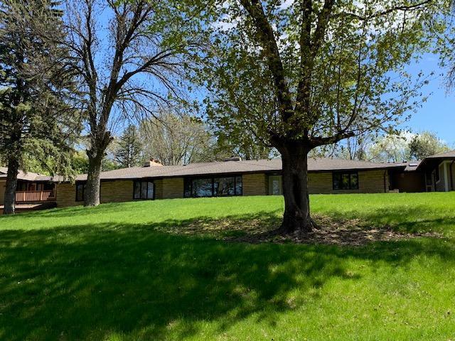 2 Skillman North Oaks MN 55127