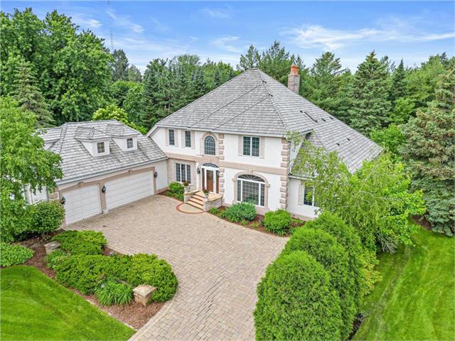 2015 Autumn Place Roseville MN 55113