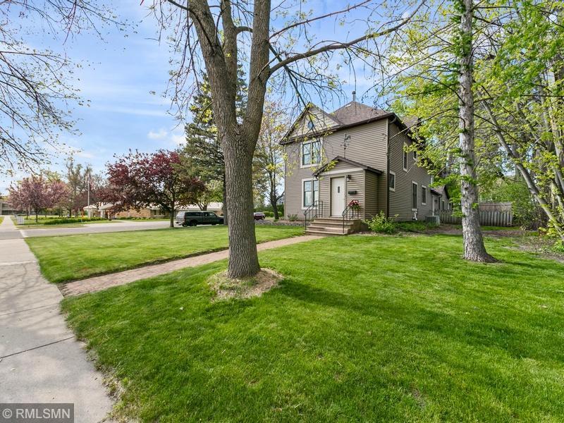 205 E 1st Street New Richmond WI 54017 5755861 image1