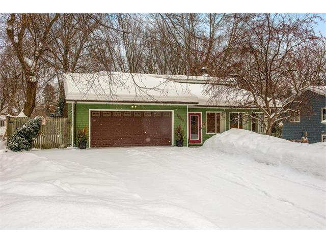2052 Parkway Drive North Saint Paul MN 55109