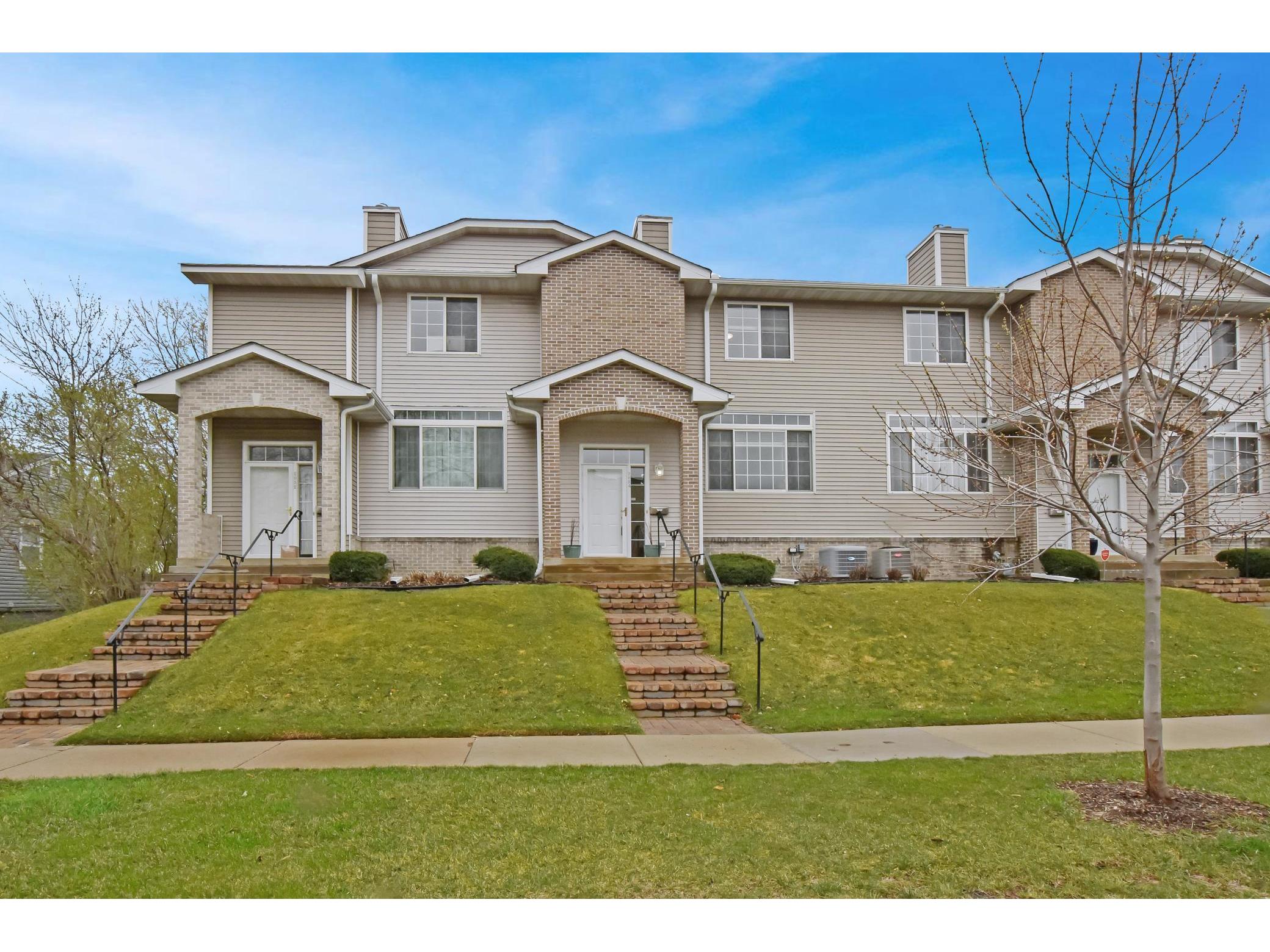 2054 Villard Avenue Saint Paul MN 55116 5729501 image1