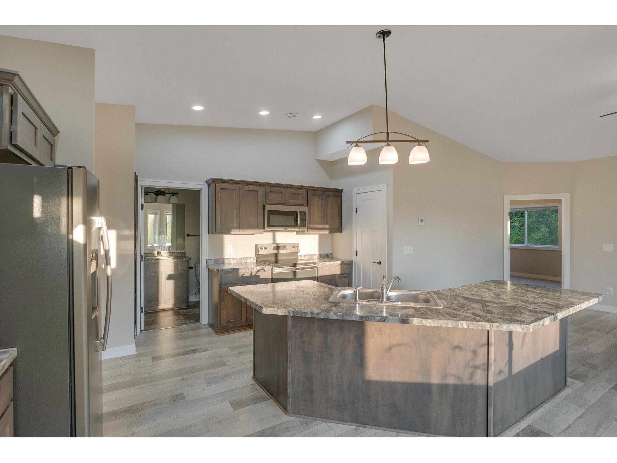 208 Jennifer Rae Junction S Roberts WI 54023 6148522 image10