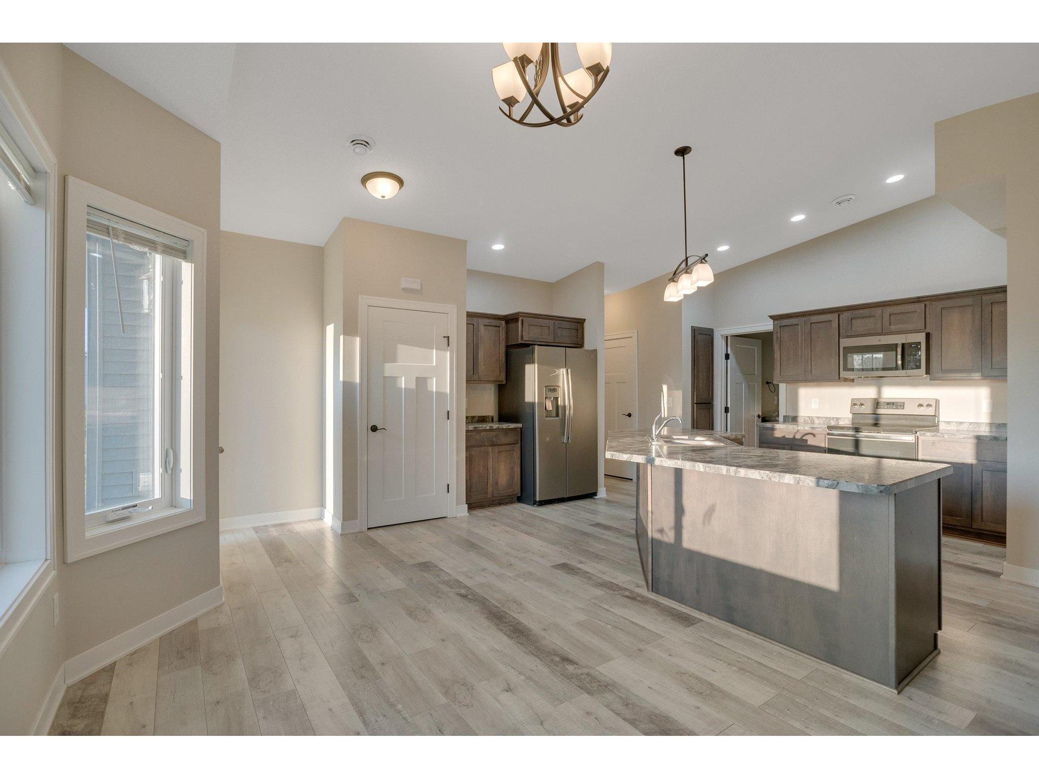 208 Jennifer Rae Junction S Roberts WI 54023 6148522 image5