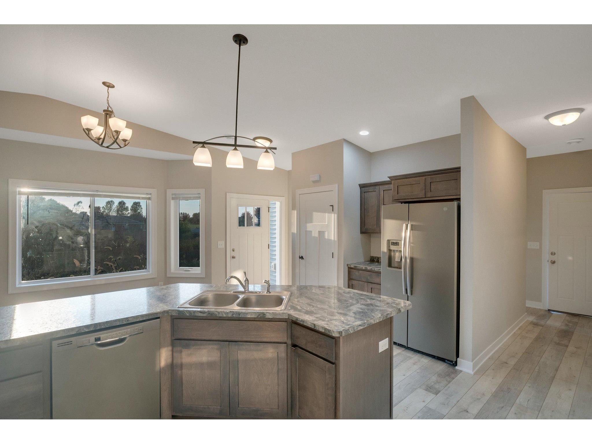 208 Jennifer Rae Junction S Roberts WI 54023 6148522 image8