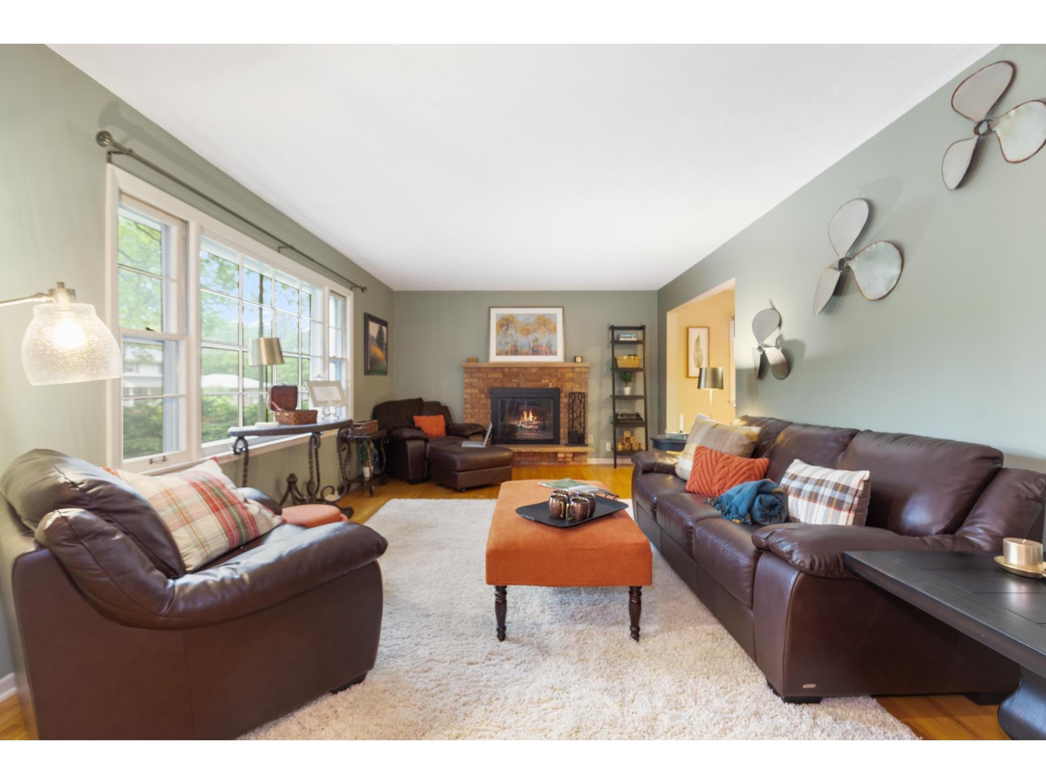 2120 Mapleview Avenue Maplewood MN 55109 5746318 image1