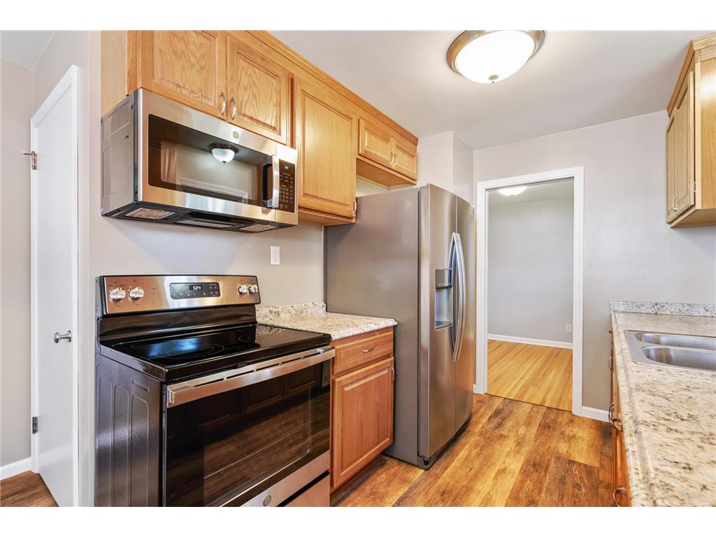 2127 County Road E E White Bear Lake MN 55110 6412650 image4