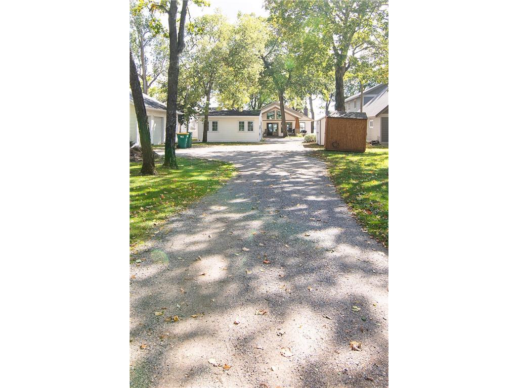2142 County Road 120 NE Alexandria MN 56308 - Le Homme Dieu 6263512 image14