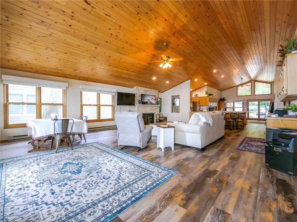 2142 County Road 120 NE Alexandria MN 56308 - Le Homme Dieu 6263512 image32