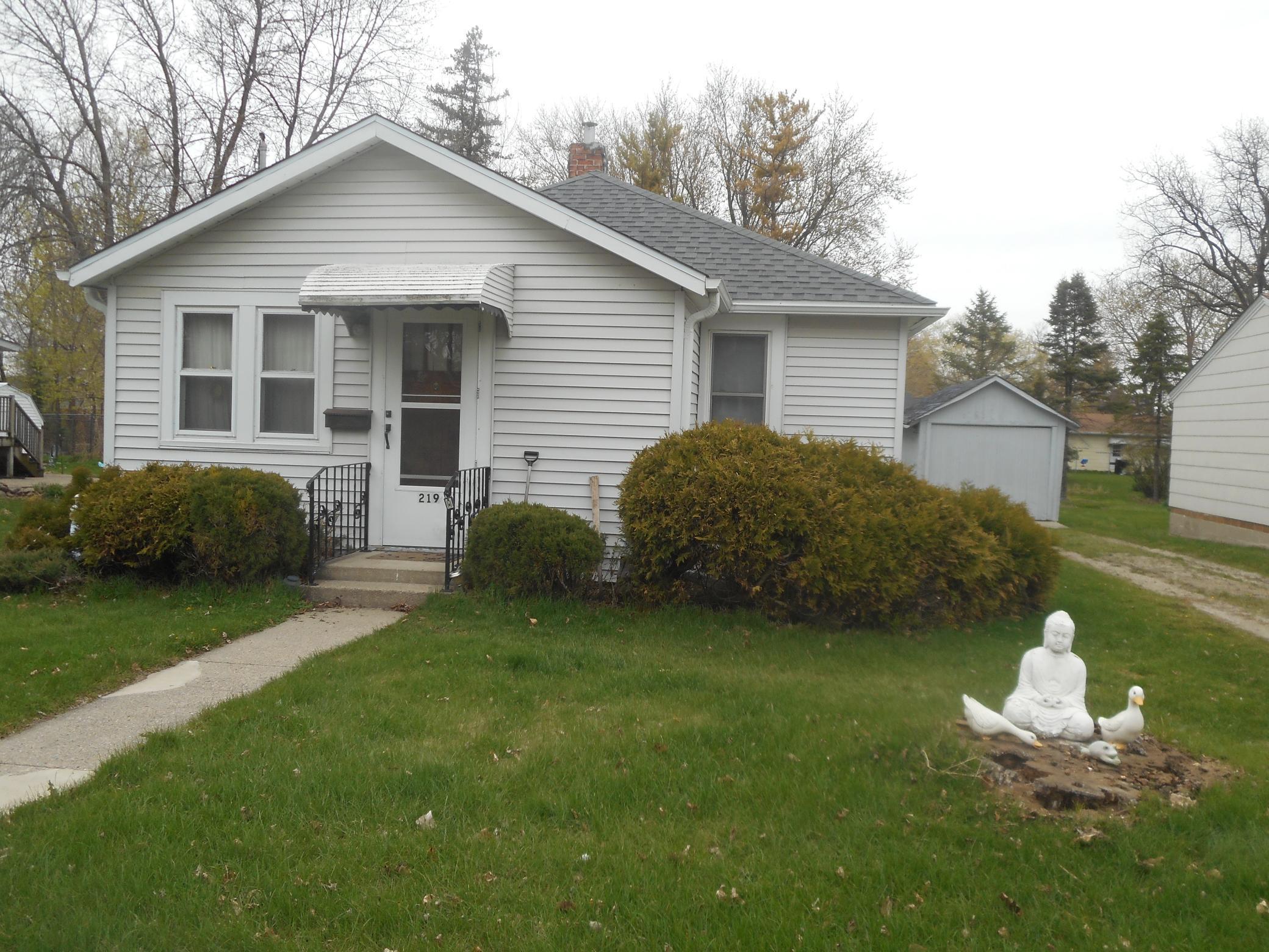 219 9th Avenue SE Waseca MN 56093 5746633 image1