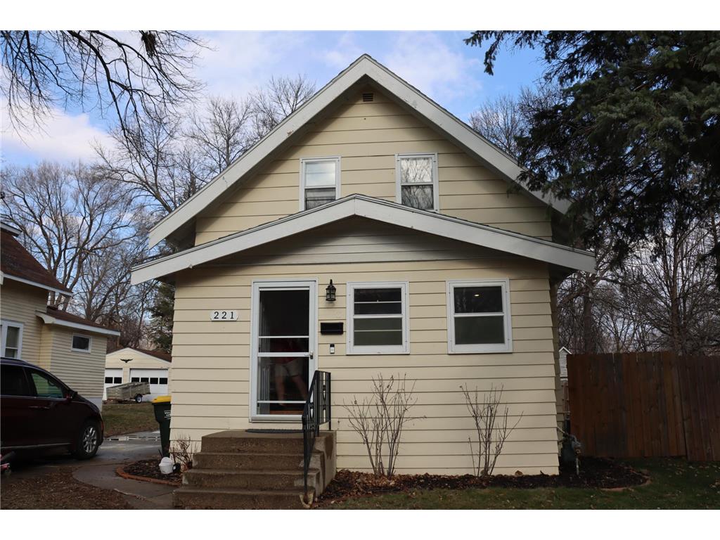 221 Anthony Street SE Willmar MN 56201 6516696 image1