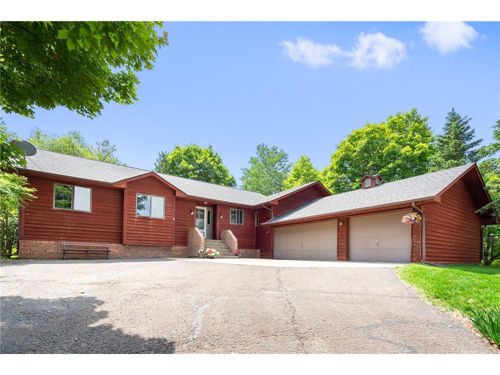 2212 Portage Drive Duluth MN 55811 6392471 image1