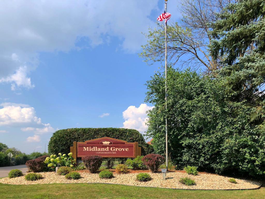 2220 Midland Grove Road #103 Roseville MN 55113 5739591 image1