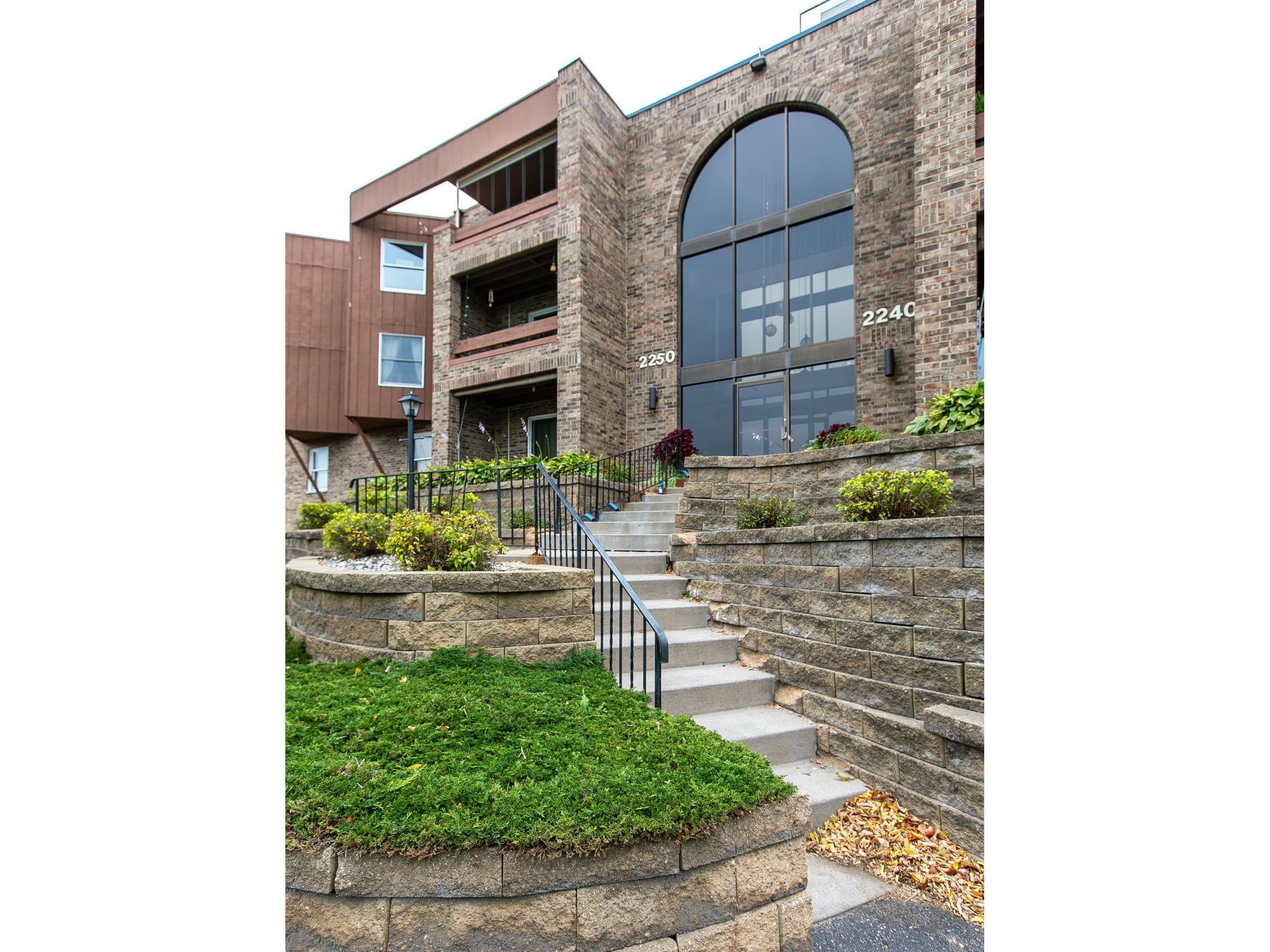 2250 Midland Grove Road #310 Roseville MN 55113 6120679 image1