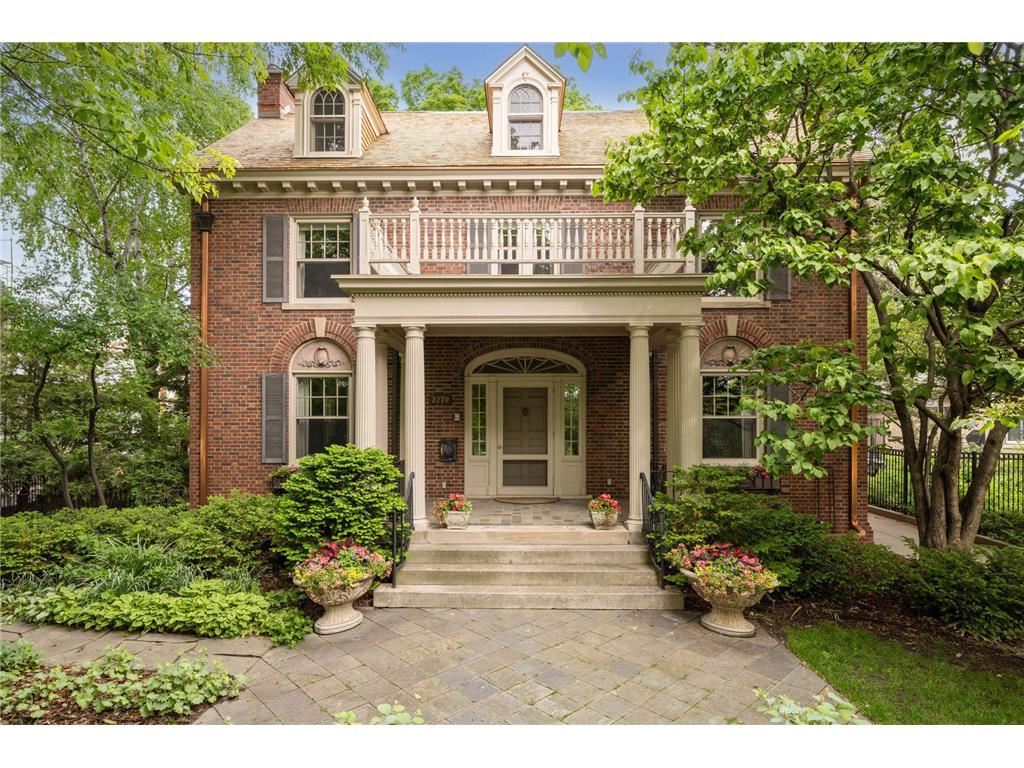 2270 W Lake Of The Isles Parkway Minneapolis MN 55405 6598022 image1