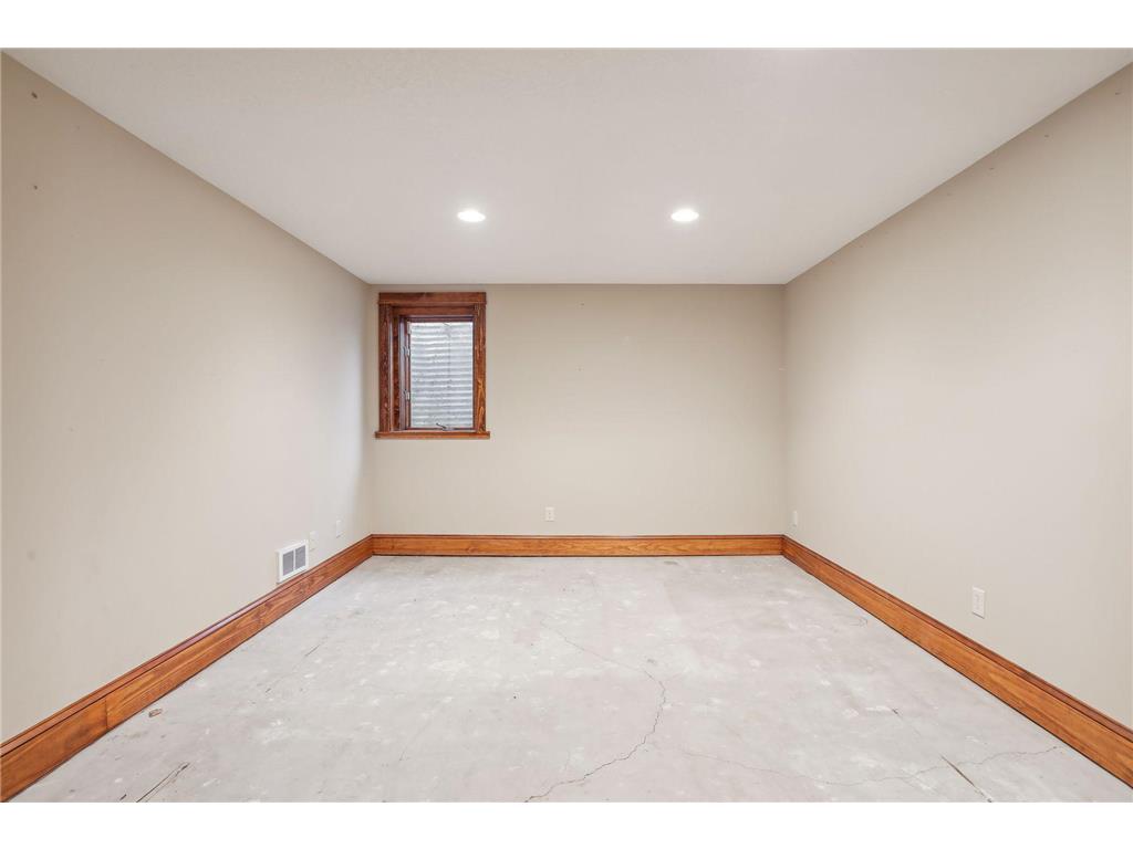 2279 8th Street White Bear Lake MN 55110 6332799 image39