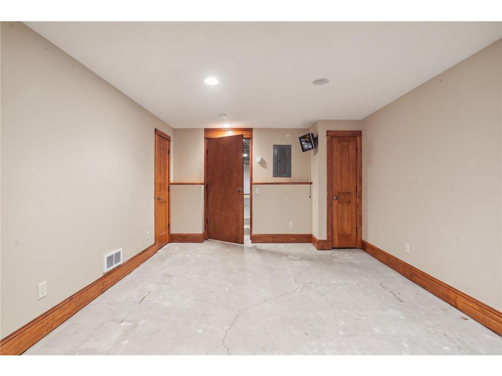 2279 8th Street White Bear Lake MN 55110 6332799 image40