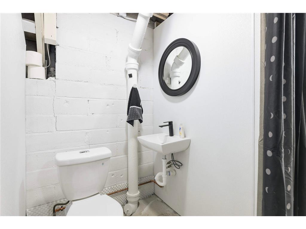 2327 Arthur Street NE Minneapolis MN 55418 6332804 image39