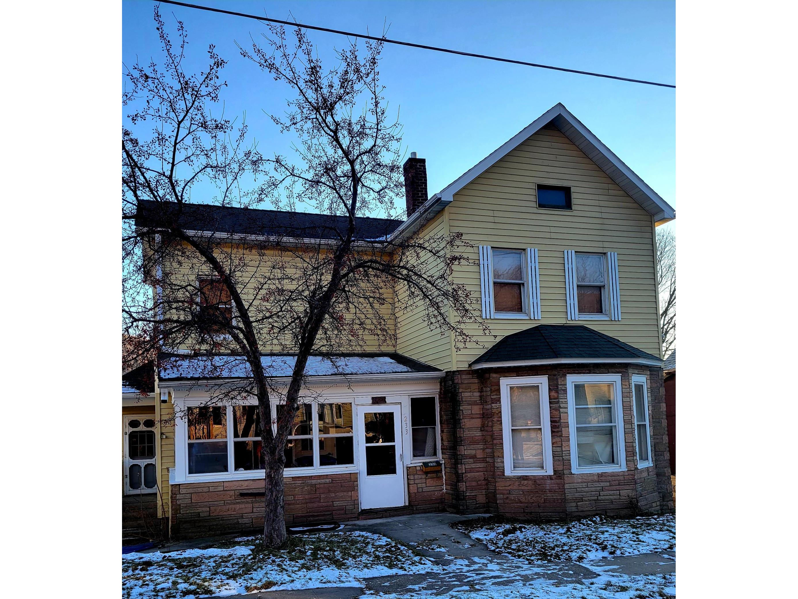 233 E 4th Street Red Wing MN 55066 6137176 image1