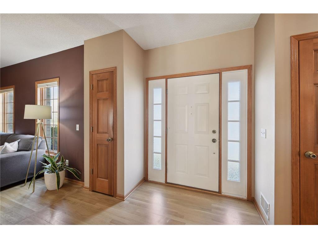 2333 Stone Creek Lane W Chanhassen MN 55317 6353621 image2