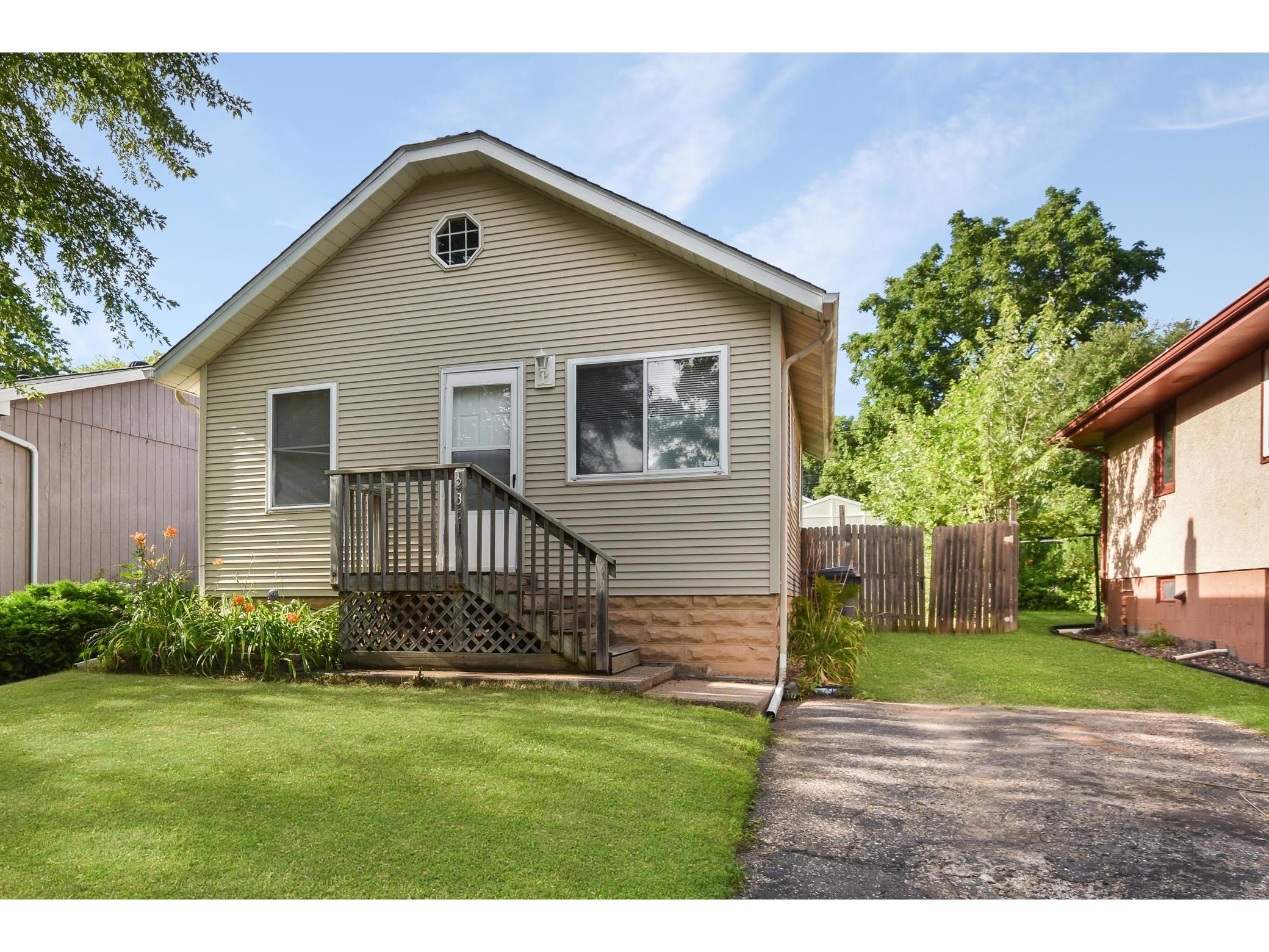 2351 12th Avenue E North Saint Paul MN 55109 5632994 image1