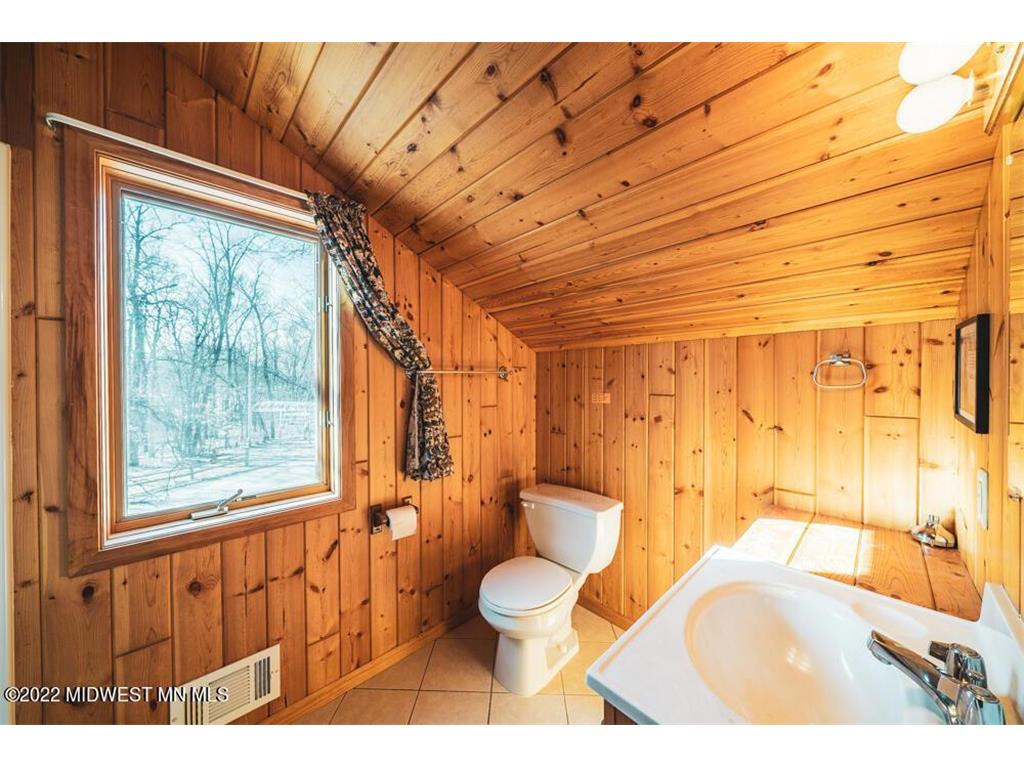 2359 Us Hwy 10 W #5 Detroit Lakes MN 56501 - Long Lake  6496600 image26