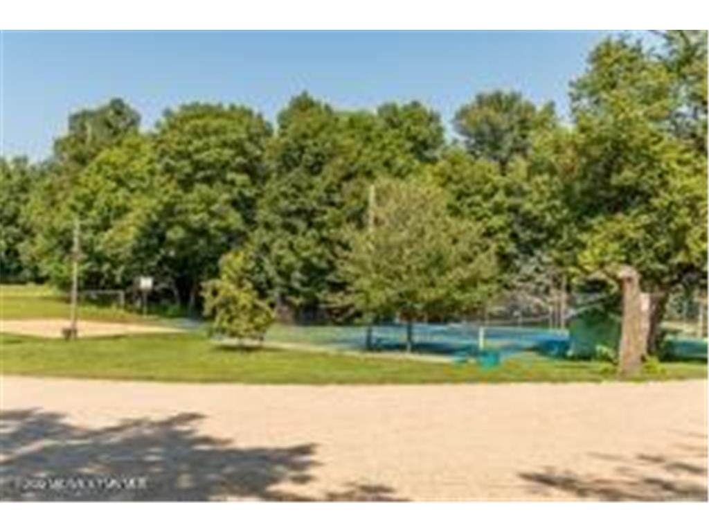 2359 Us Hwy 10 W #5 Detroit Lakes MN 56501 - Long Lake  6496600 image35