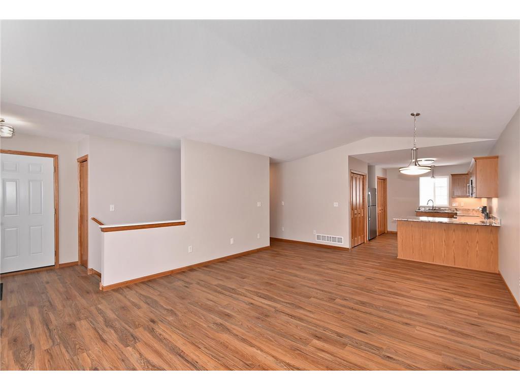 2403 Carriage Hills Drive Faribault MN 55021 6270668 image13