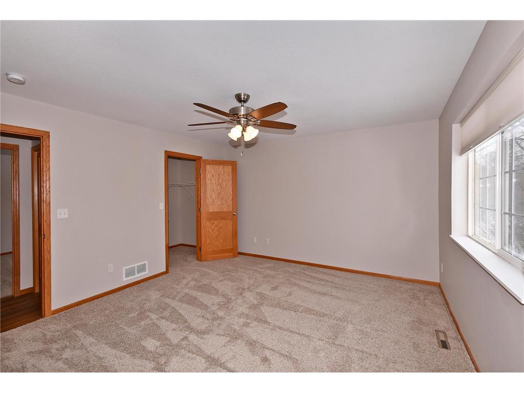 2403 Carriage Hills Drive Faribault MN 55021 6270668 image14