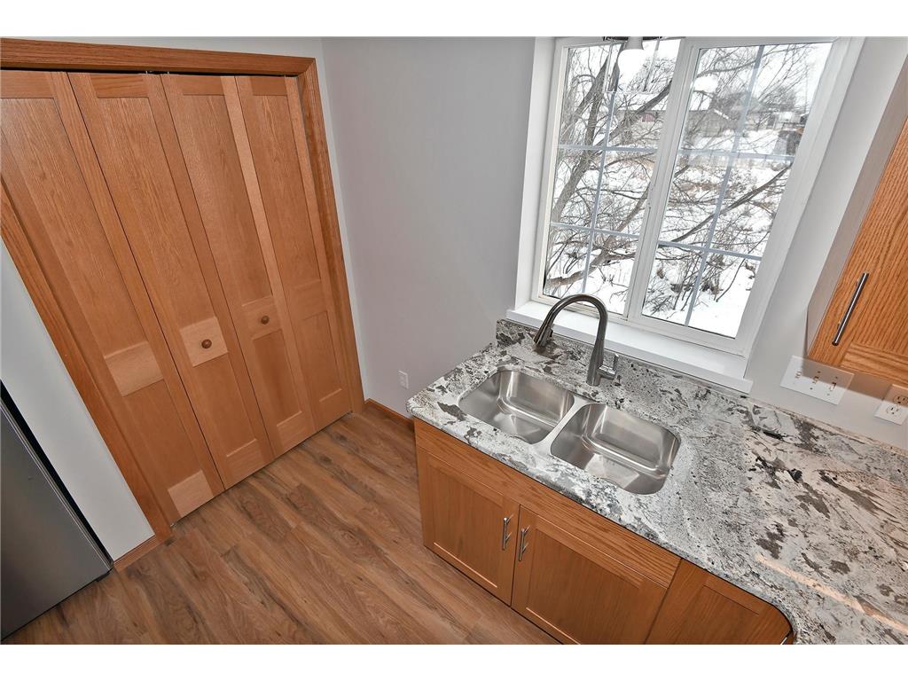 2403 Carriage Hills Drive Faribault MN 55021 6270668 image7