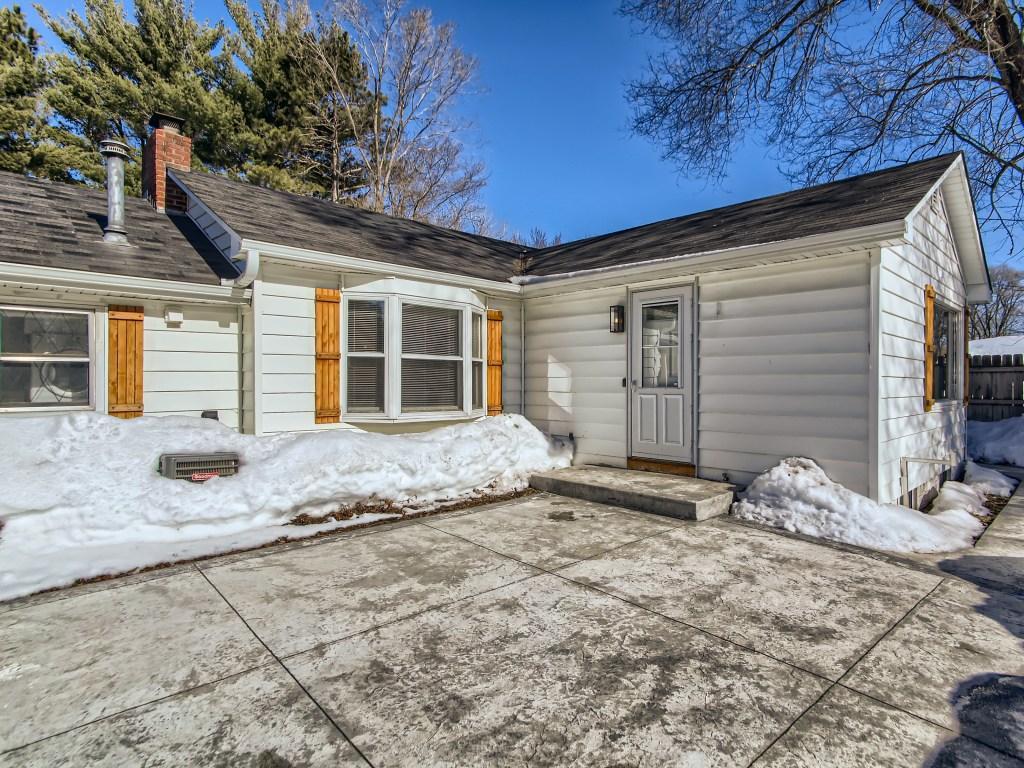 2445 County Road F E White Bear Lake MN 55110 6330053 image5