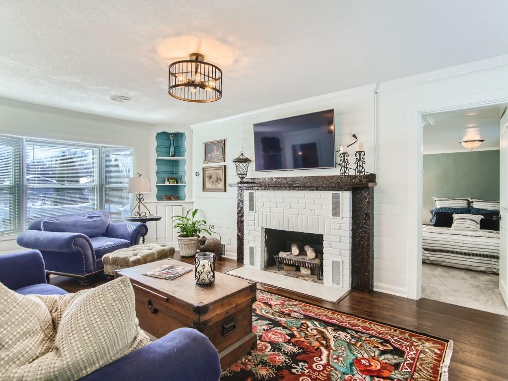 2445 County Road F E White Bear Lake MN 55110 6330053 image8