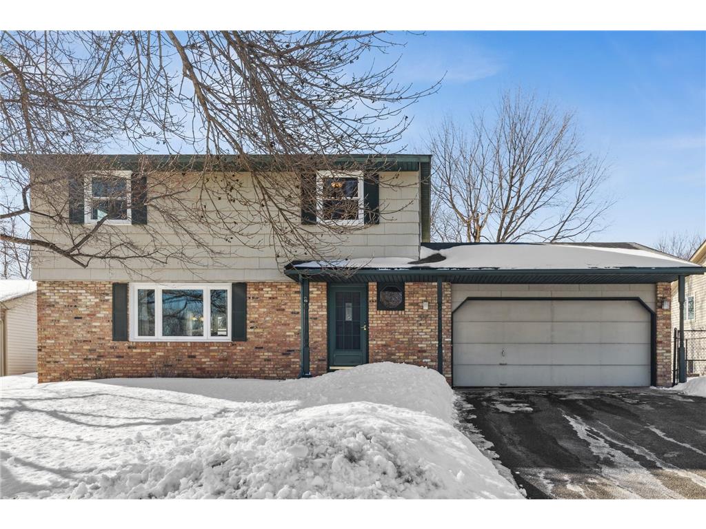 2474 Shryer Avenue E North Saint Paul MN 55109 6163699 image1