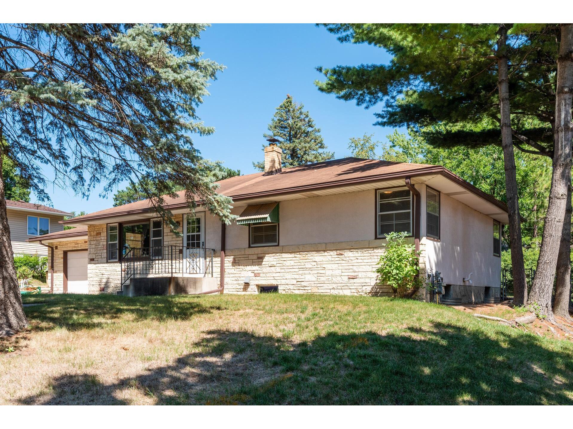 2556 Avon Street N Roseville MN 55113 6020717 image1 2556 Avon Street N Roseville MN 55113 6020717 image1