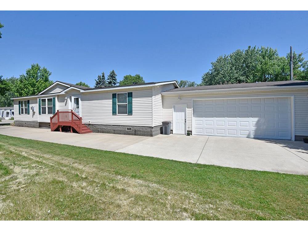 27 23rd Avenue NW Faribault MN 55021 5609081 image1