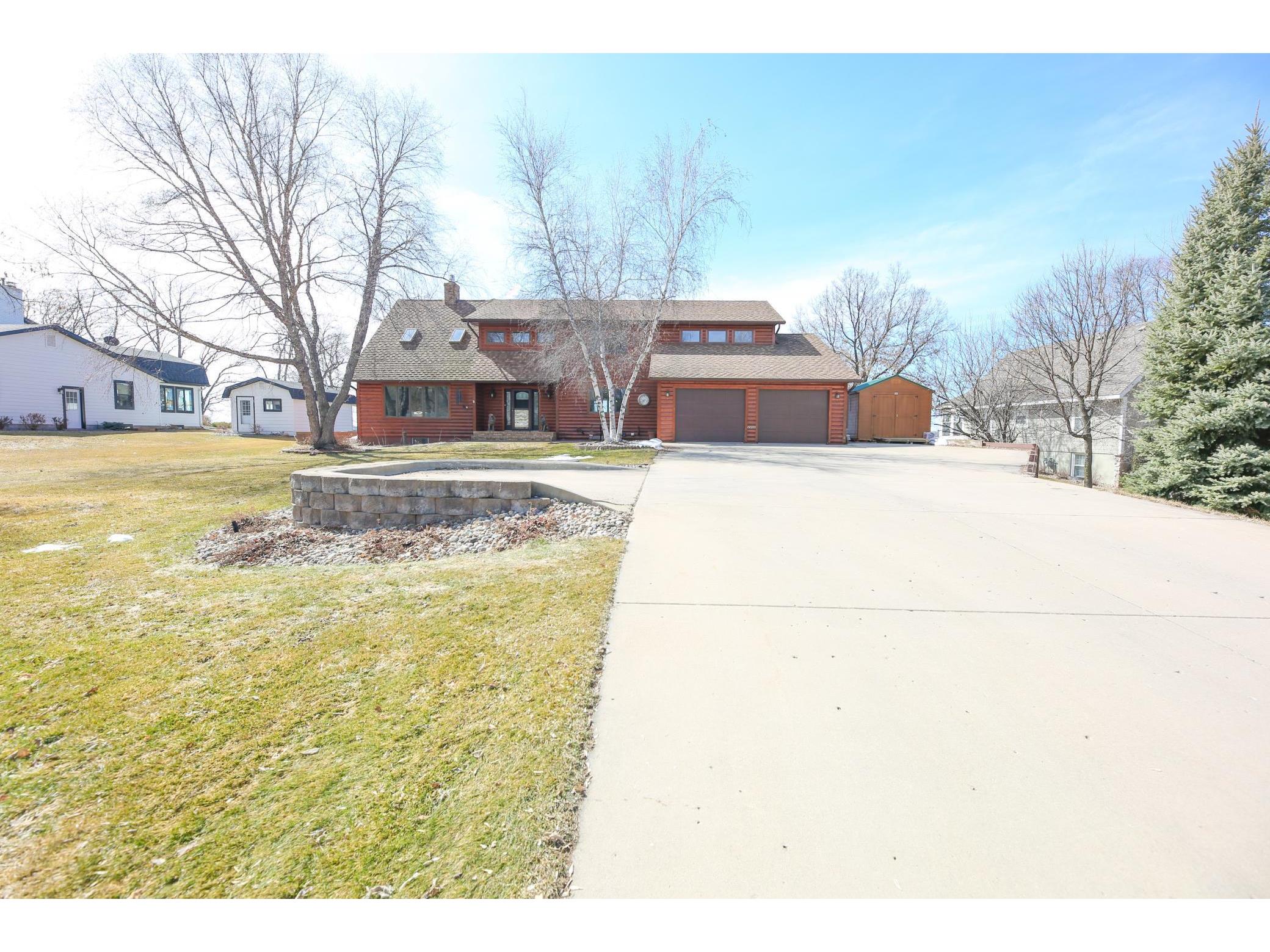 2710 County Road 120 NE Alexandria MN 56308 - Le Homme Dieu 5723296 image1