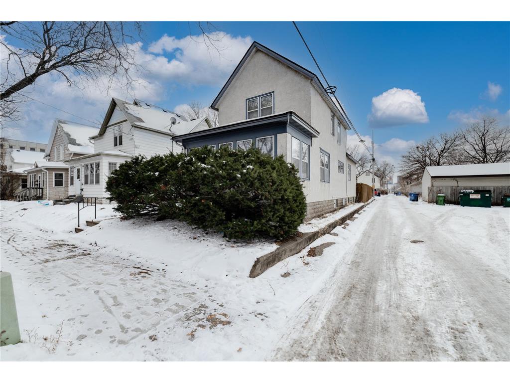 28 23rd Avenue NE Minneapolis MN 55418 6315320 image1