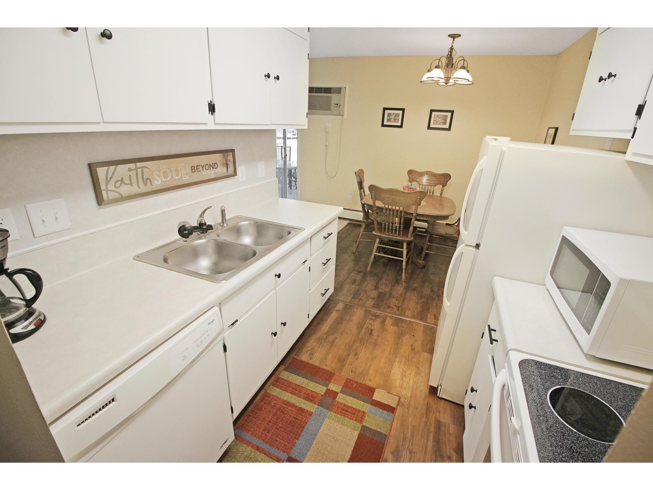 2801 Flag Avenue N #118 New Hope MN 55427 5729152 image1