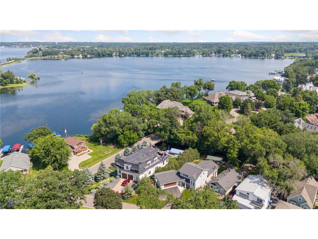 3013 Lake Shore Boulevard Minnetonka MN 55391 - Lake Minnetonka 6569599 image1
