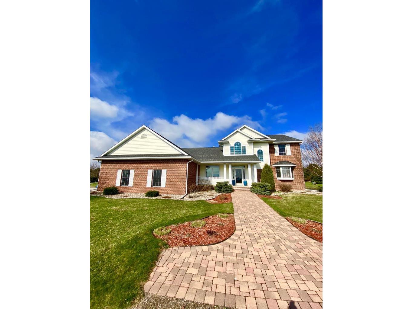 3025 220th Avenue Marshall MN 56258 5557158 image1